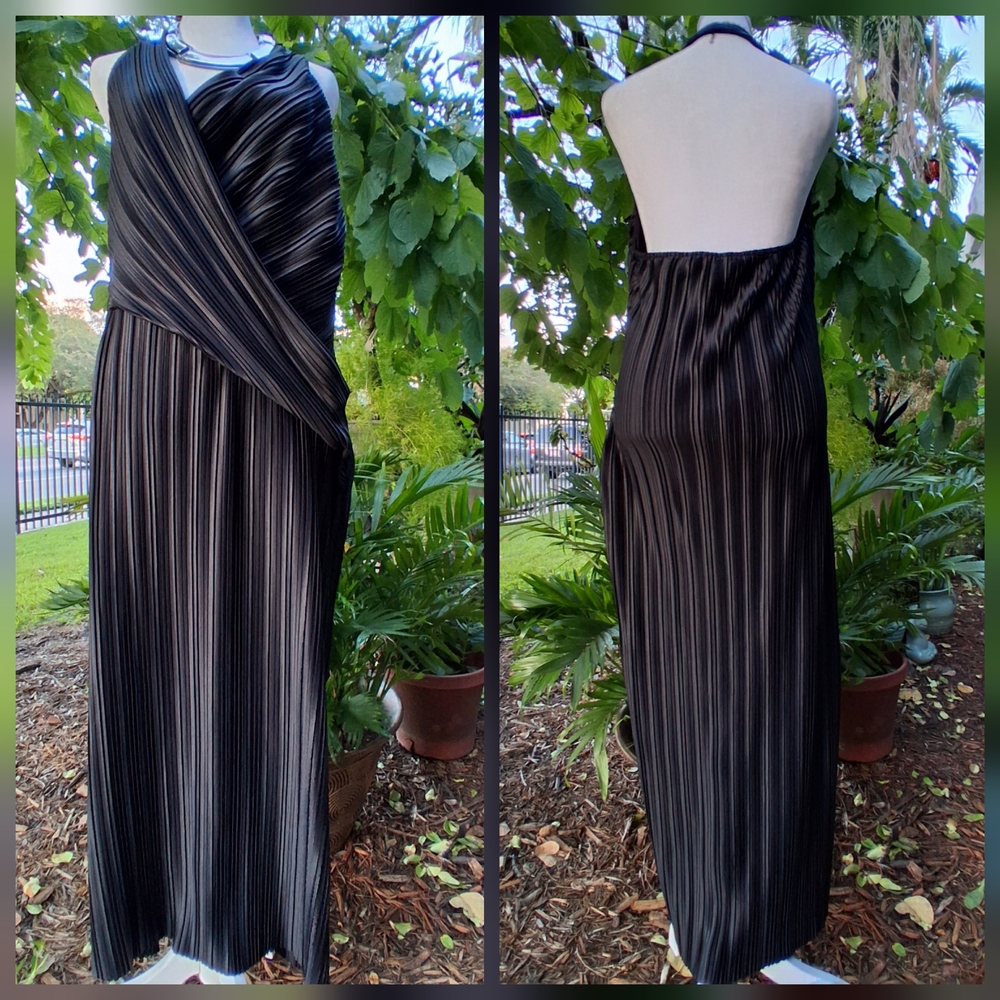 🔥ASOS DRAPED Black PLISSE HALTER Maxi Dress Size 10 EUC
